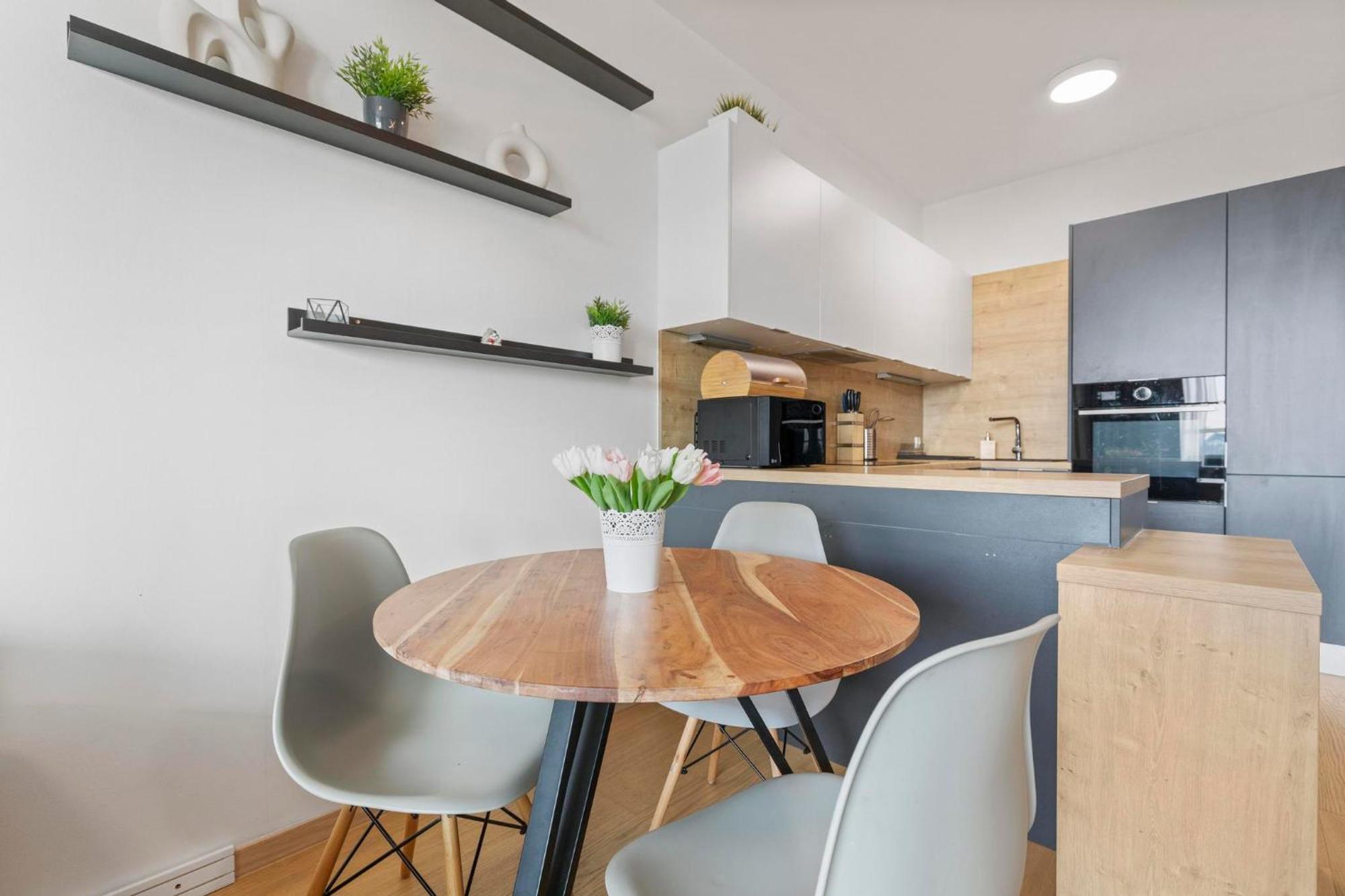Panorama City Apartment In Downtown Area With Free Parking And Castle View Bratislava Ngoại thất bức ảnh
